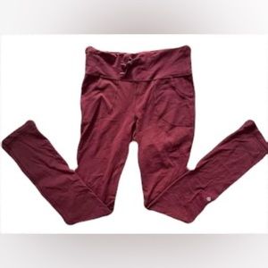 Lululemon Size 6 Straight Leg Pants